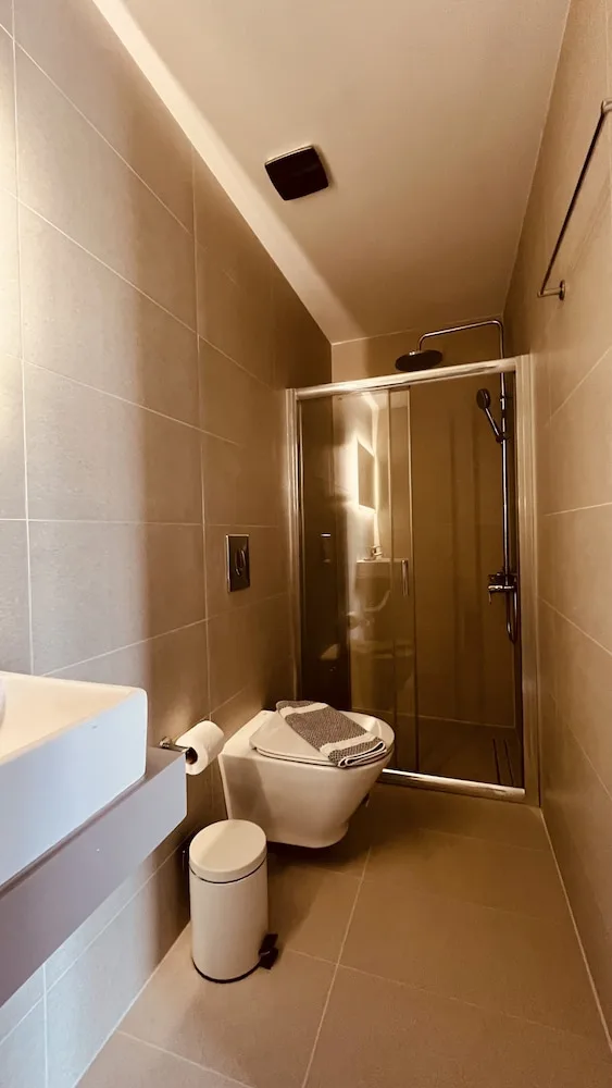شقة بسرير كينج وسرير فردي بإطلالة على البحر بغرفة نوم واحدة، Aestas Apts 8/10