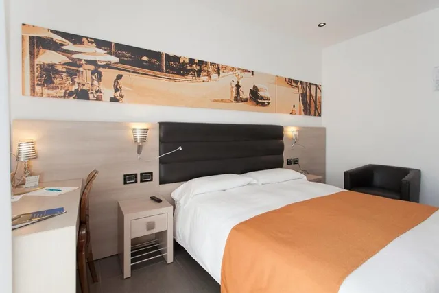 غرفة عائلية، HOTEL ADLON 2/2
