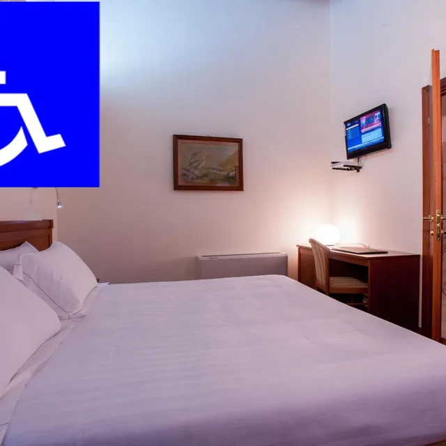 Room, Double or Twin Bed, Accessible, Hotel Flora 6/8