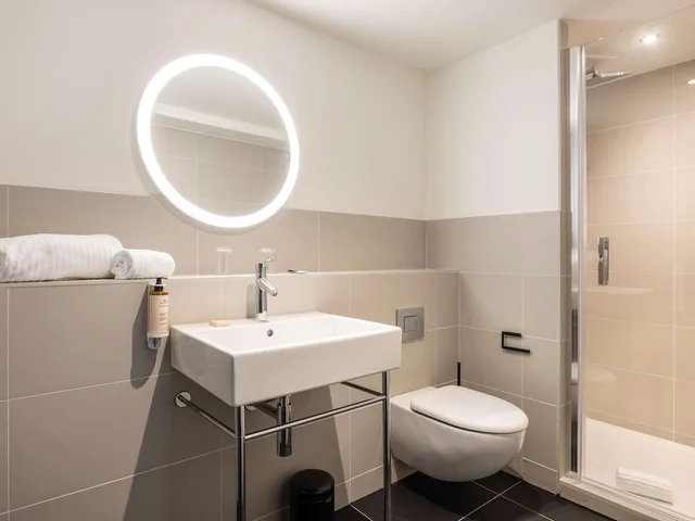 جناح جونيور بسرير كينج، Mercure Bordaux Gare Atlantic 7/9