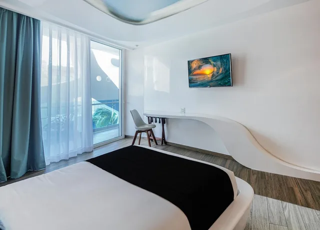 Coral, Suite, 2 Queen Beds، The Carmen Hotel Ocean Front By Kavia - Adults Only 1/9