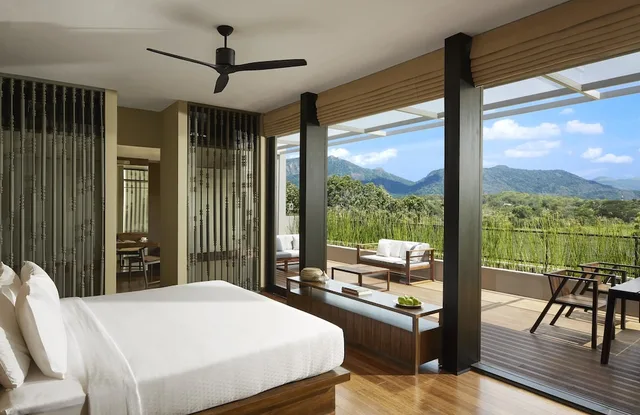 Suite, Queen Bed, Jetwing Lake 6/8