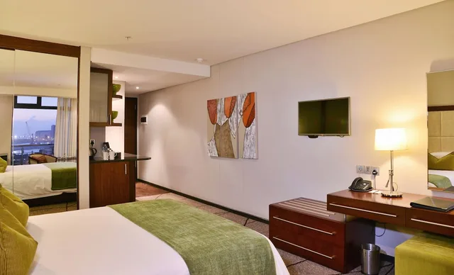 غرفة قياسية بسرير كينج، Premier Hotel East London ICC 2/3