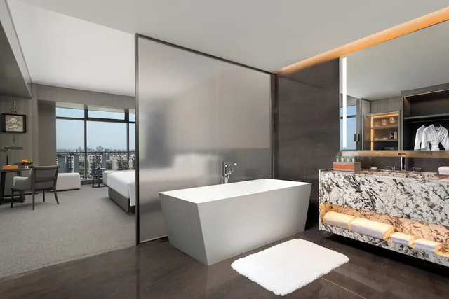 غرفة غراند بسرير كينج بإطلالة على المدينة، Wyndham Grand Chengdu East 3/6