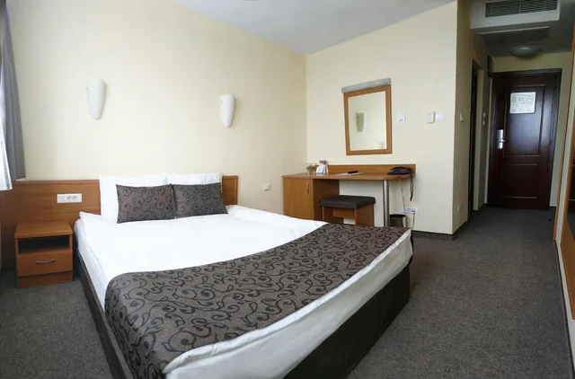 غرفة بسرير كينج، Park Hotel Moskva 3/6