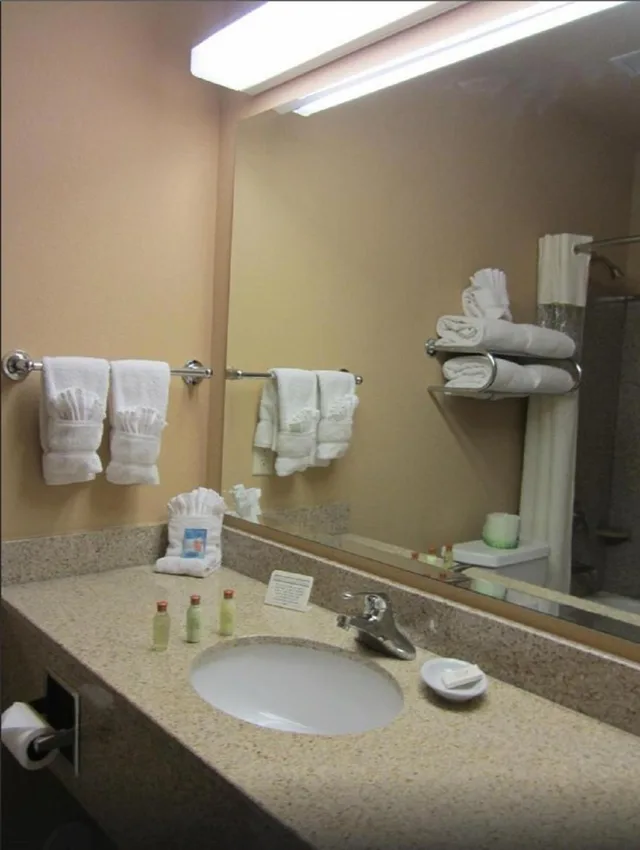 غرفة بسرير مزدوج لذوي الإعاقة، Moenkopi Legacy Inn And Suites 3/3