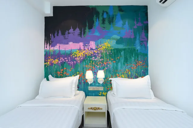 Art, Twin Beds, No Window، Hotel De Art Usj 21 3/5