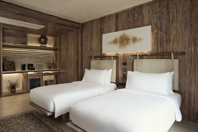 جناح بسرير كينج وسريرين منفصلين بإطلالة على المدينة بغرفتي نوم، Dinso Resort 4/10