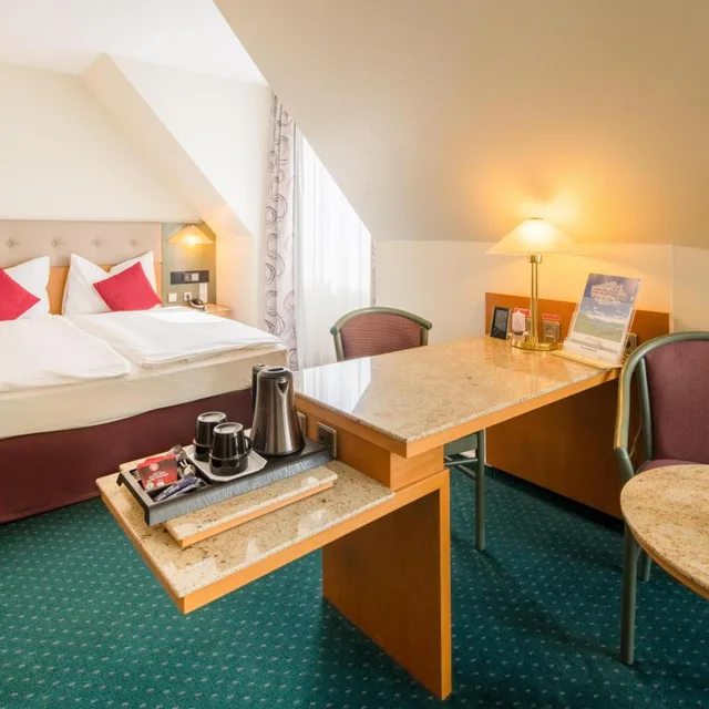 Comfort, Quadruple, Queen Bed, Sofa, Plaza Hotel Blankenburg Ditzingen Sure Hotel Collection 3/10