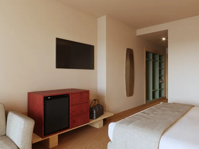 Junior Suite, Deluxe, Single, 2 Double Beds, Partial Sea View، Bahia Principe Sunlight Costa Adeje 1/3