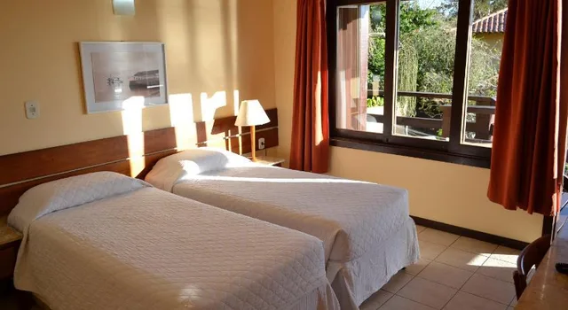 غرفة قياسية رباعية، Hotel La Foret 1/3