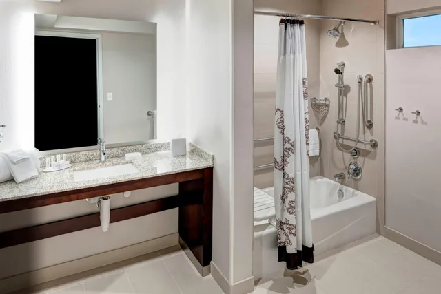 جناح بسرير كينج بغرفة نوم واحدة، RESIDENCE INN DALLAS PLANO/RICHARDSON 6/8