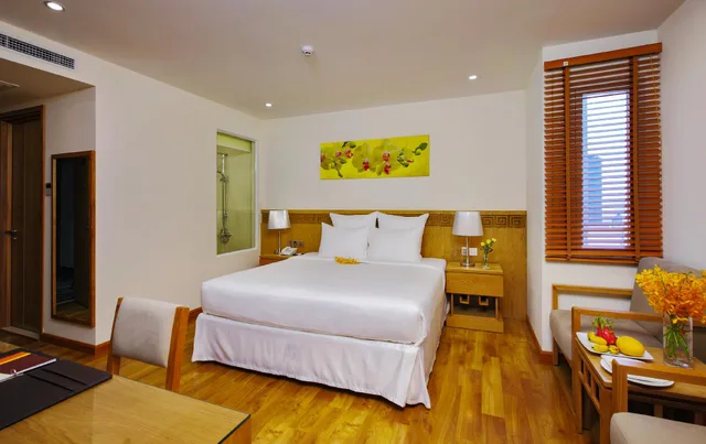 غرفة سوبيريور بسرير كوين، ROSAKA NHA TRANG HOTEL 2/2