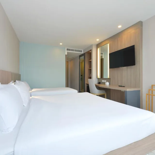 Superior, Twin Beds, No Balcony، Grace Patong Hotel 5/10