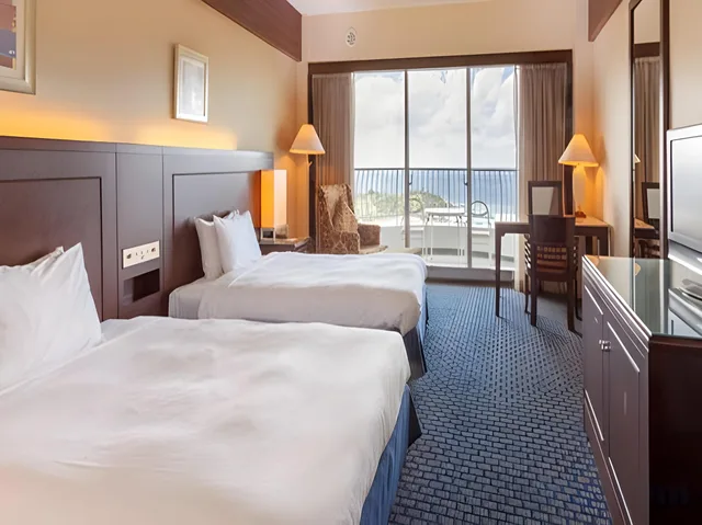 غرفة بسريرين منفصلين، Okinawa Kariyushi Beach Resort Ocean Spa 1/1