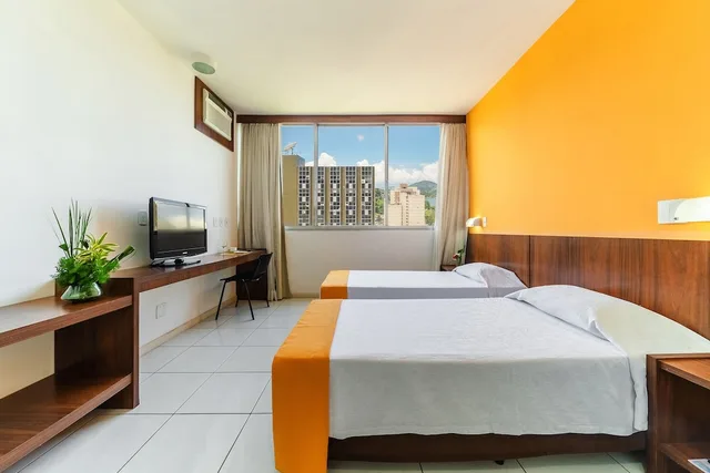 غرفة بسريرين منفصلين، Alice Vitoria Hotel 1/4