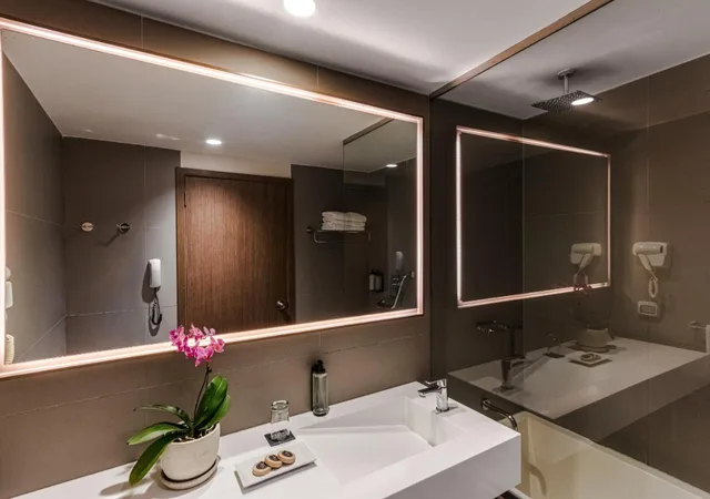 Room, Triple, 3 Beds, Dazzler By Wyndham Lima San Isidro 3/4