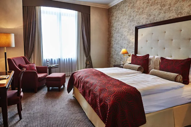غرفة قياسية، STEIGENBERGER FRANKFURTER HOF 1/1