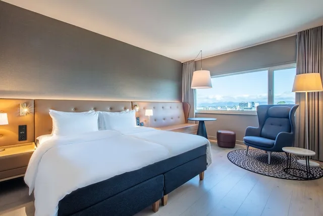 Standard, King Bed, Radisson Blu Atlantic Stavanger 5/10