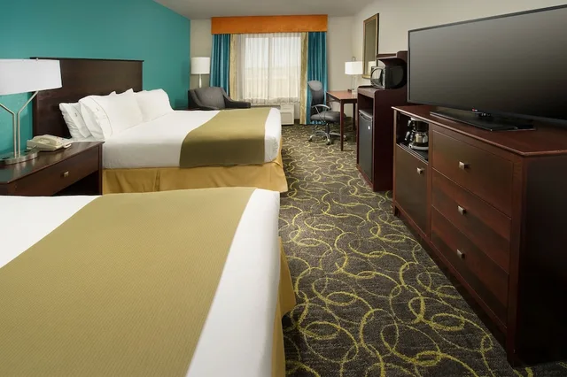 جناح بسريرين كوين مع أريكة، Holiday Inn Express Hotel And Suites Dfw Grapevine 3/4