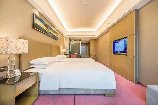 غرفة تنفيذية بسريرين منفصلين، La Perle International Hotel 1/7