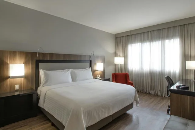 Deluxe, King Bed, Sao Paulo Airport Marriott Hotel 4/10
