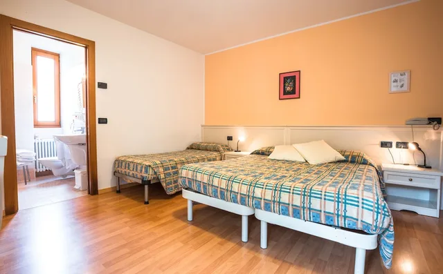 غرفة قياسية بسرير كوين، Albergo Maggiorina 1/3