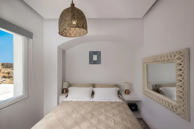 Gold, Suite, Panoramic Caldera View, Outdoor Jetted Tub، Summer Lovers Villa 2/2