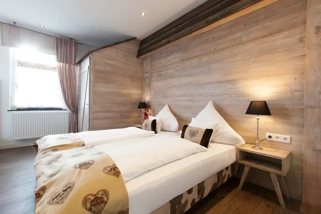 غرفة عائلية بسريرين كوين، Hotel Nuhnetal 1/6