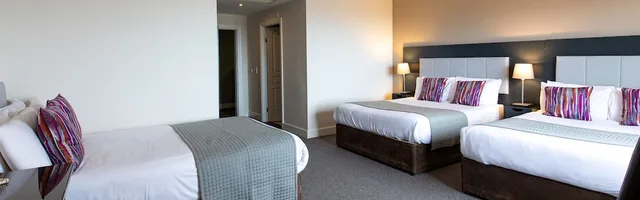 Family, 1 Single and 2 Double Beds, Large، Ocean Sands Hotel 1/4