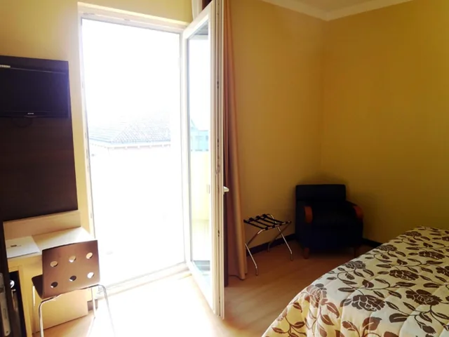 غرفة اقتصادية بسرير مزدوج، Hotel Alveri 7/9
