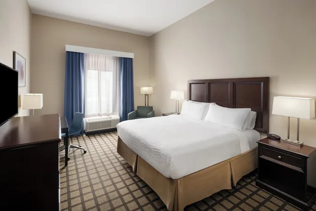 Standard, Multiple Beds، Garner Hotel Page - Lake Powell Area By IHG 5/10