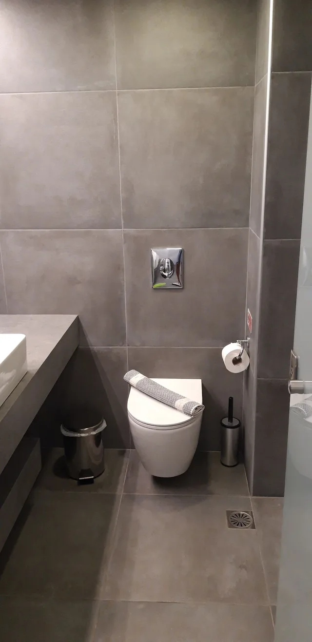 شقة بريميوم بسريرين منفصلين بإطلالة على المسبح مع أريكة، Niriides Hotel 8/10