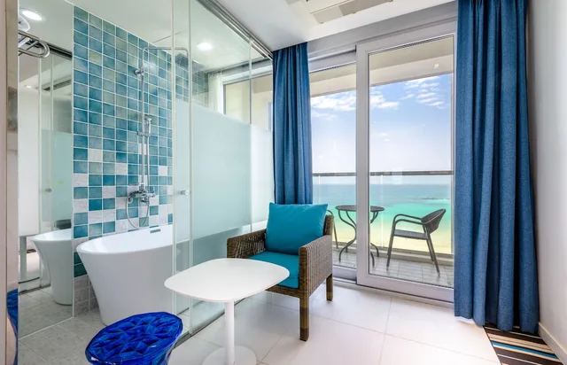غرفة بسرير كوين بإطلالة على البحر، Aimi Jeju Beach Hotel 4/7