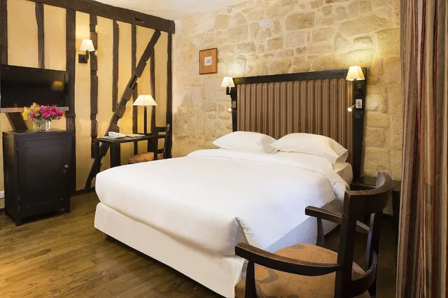 غرفة بريميوم بسرير مزدوج، Hotel Europe Saint Severin Paris 2/6