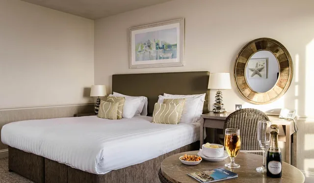غرفة سوبيريور بسرير مزدوج بإطلالة على البحر، Golden Sands Hotel 2/3