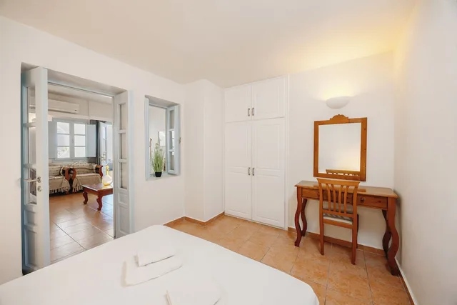 جناح عائلي بسرير مزدوج وسريرين منفصلين، Kastro Suites 4/10