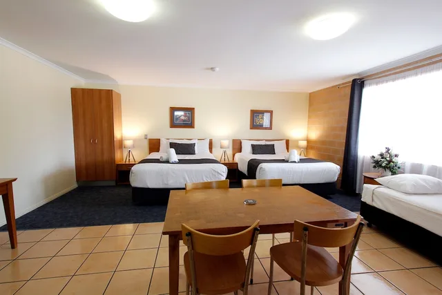 استوديو عائلي بسرير كوين وسريرين فرديين، Windmill Motel and Events Centre 10/10