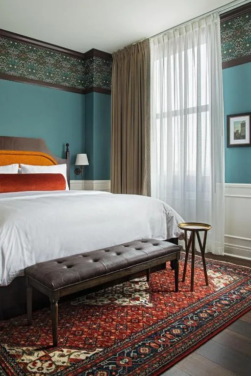 جناح تنفيذي بسرير كينج بإطلالة على المتنزه والمدينة بغرفة نوم واحدة، Hotel David Whitney, Autograph Collection 1/6