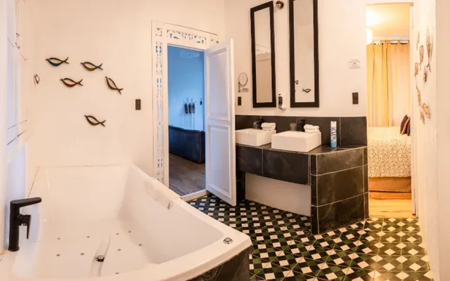 جناح جونيور بسرير كوين، Dantica Cloud Forest Lodge 8/9