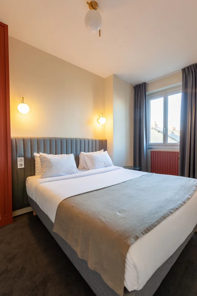 غرفة كومفورت بسرير كوين، Grand Hotel de la Gare 2/5