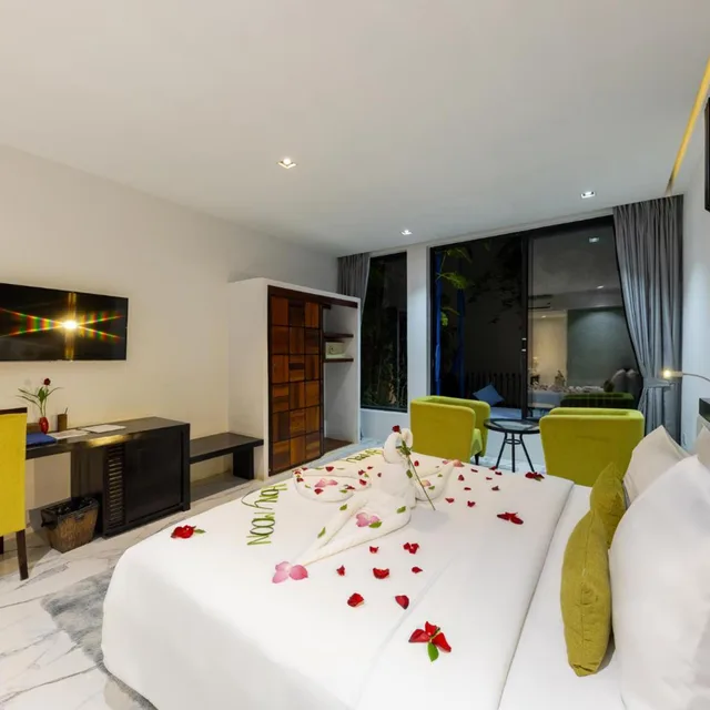Honeymoon, Luxury, Suite, King Rock Residence 5/10