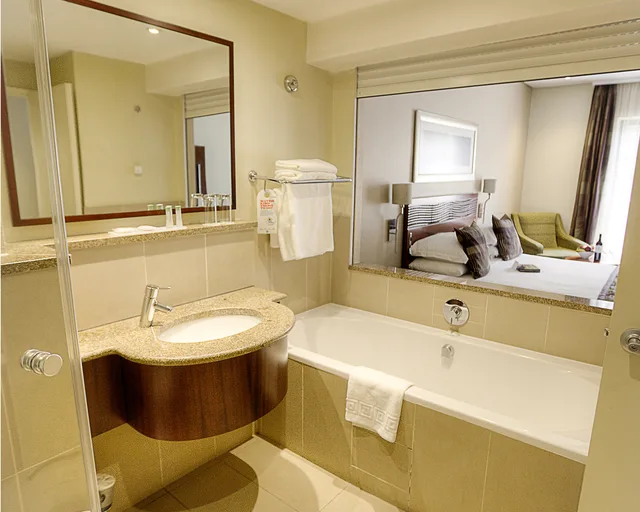 غرفة قياسية مفردة بسرير مزدوج، City Lodge Hotel at OR Tambo International Airport 3/3