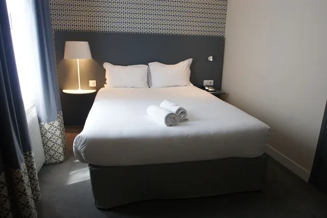 Classic, Double Bed, Acropolis Hotel Paris Boulogne 4/10