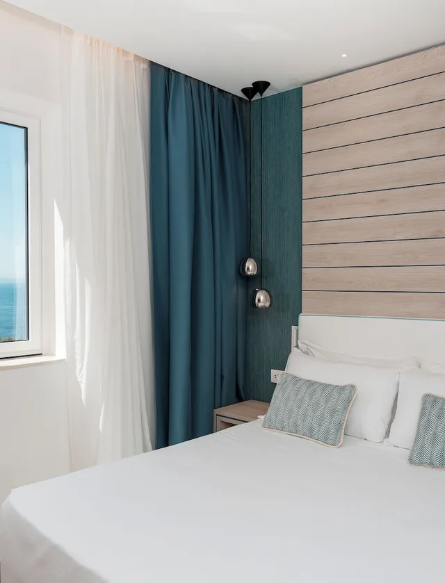 1 Bedroom, Classic, Queen Bed, Hotel Tirrenia 1/5