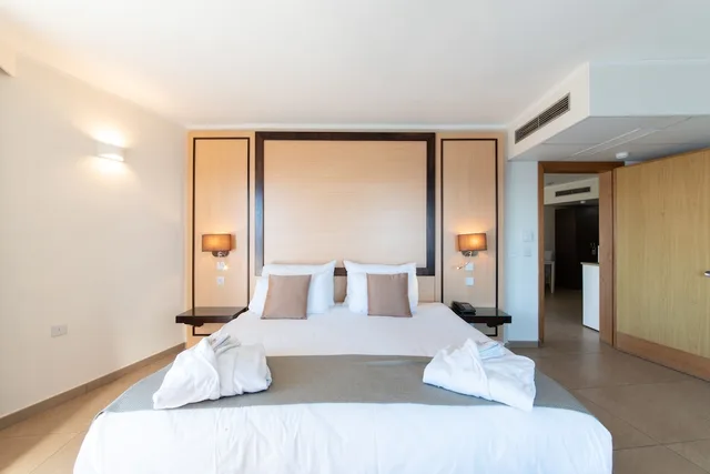 جناح جونيور بسرير مزدوج بإطلالة على البحر، Preluna Hotel & Spa 2/10