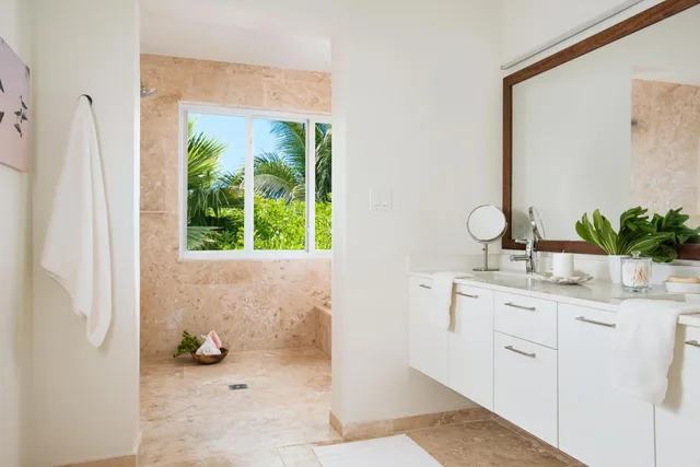 Ridge Top, 2 Bedrooms, Suite, 2 King Beds, Ocean View، SAILROCK RESORT 3/3