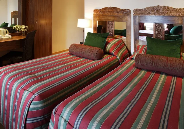 غرفة قياسية ثلاثية، New Linden Hotel 9/10
