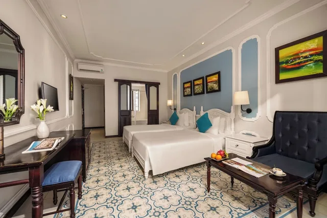جناح عائلي بسريرين منفصلين وسرير كينج بغرفتي نوم بحوض استحمام، Hoi An Rosemary Boutique Hotel And Spa 9/10