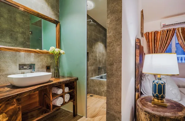 Sky, Double Bed، Sky Gem Hotel - Ben Thanh 7/9